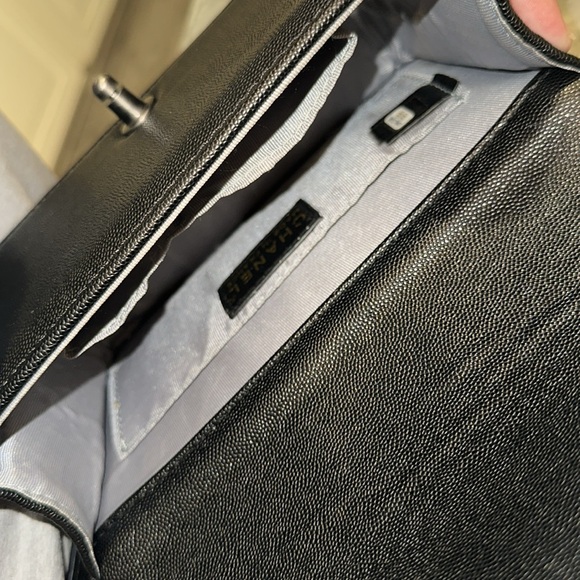 Inspired quilted purse - pleather with antique silver toned hardware - Picture 7 of 10